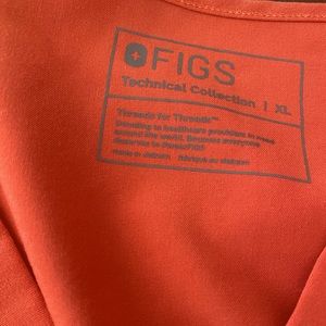 FIGS Women’s Scrub Top